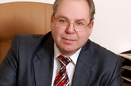 20 июня 20024 на 62 году жизни не стало д.м.н., профессора, заведующего кафедрой  рентгенологии и радиационной медицины Виктора Ивановича Амосова